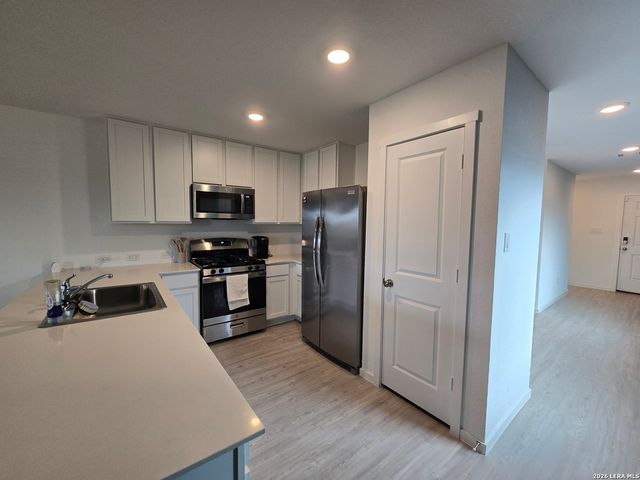 11602 Dog Rose, Converse, TX 78109