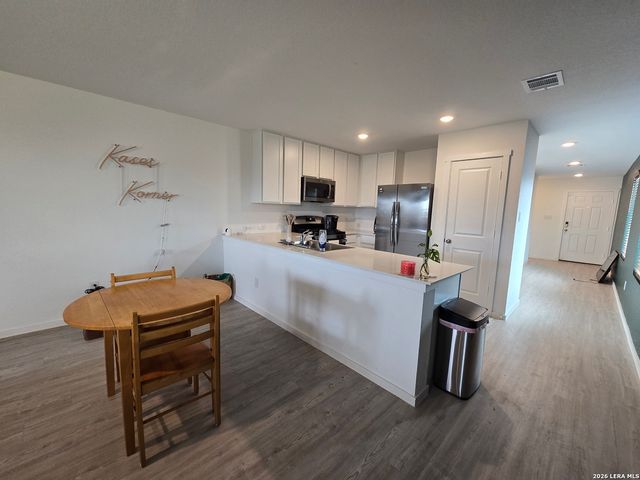 11602 Dog Rose, Converse, TX 78109