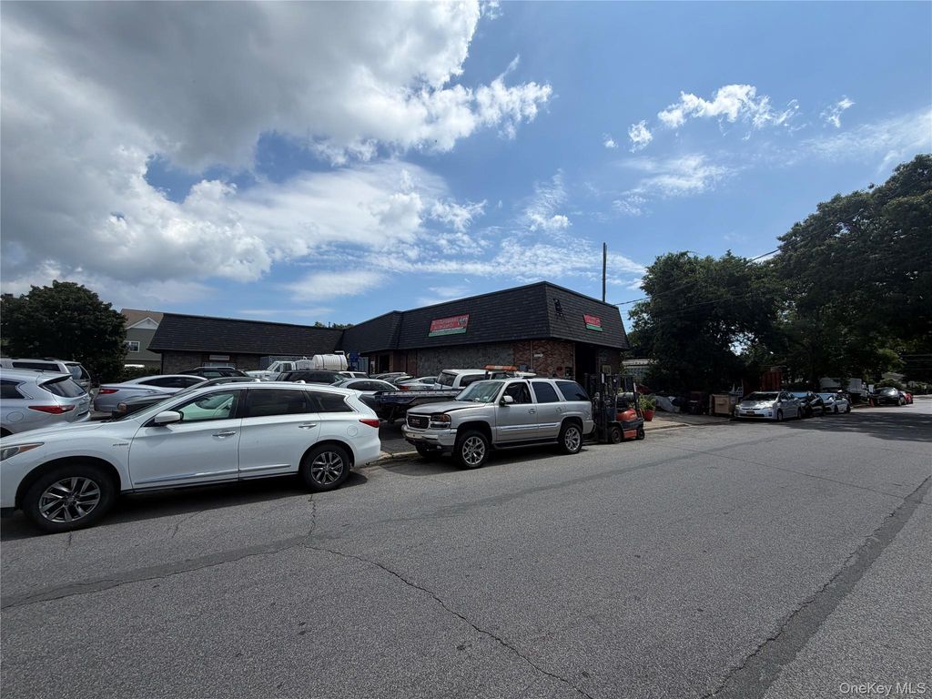5714 Old Sunrise Highway, Massapequa, NY 11758 — photo 5