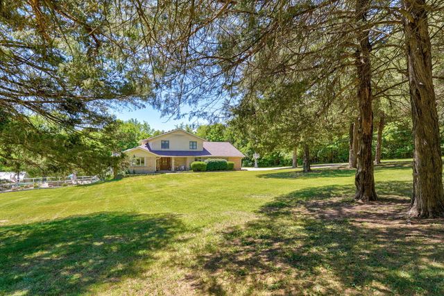 4932 E Farm Road 166, Springfield, MO 65809