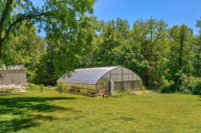 4932 E Farm Road 166, Springfield, MO 65809