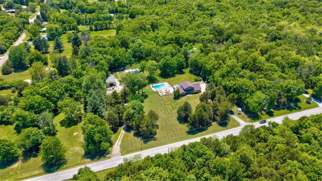 4932 E Farm Road 166, Springfield, MO 65809