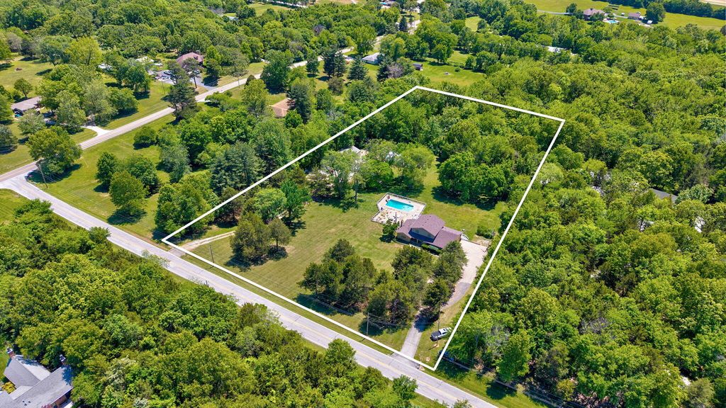 4932 E Farm Road 166, Springfield, MO 65809