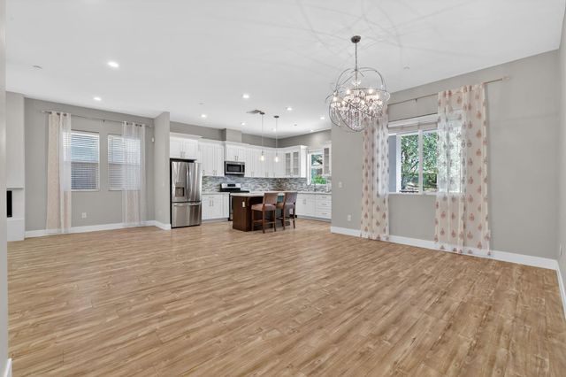 9623 Tunnel St, Newcastle, CA 95658