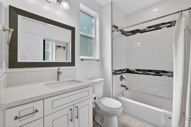 9623 Tunnel St, Newcastle, CA 95658