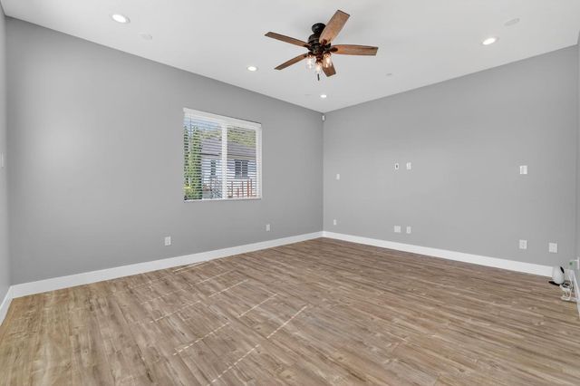 9623 Tunnel St, Newcastle, CA 95658