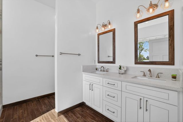 9623 Tunnel St, Newcastle, CA 95658