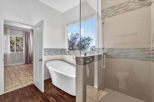 9623 Tunnel St, Newcastle, CA 95658