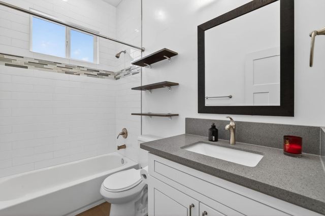9623 Tunnel St, Newcastle, CA 95658
