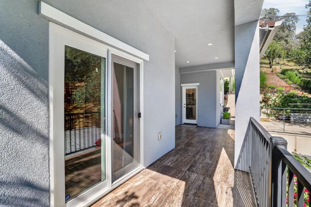 9623 Tunnel St, Newcastle, CA 95658
