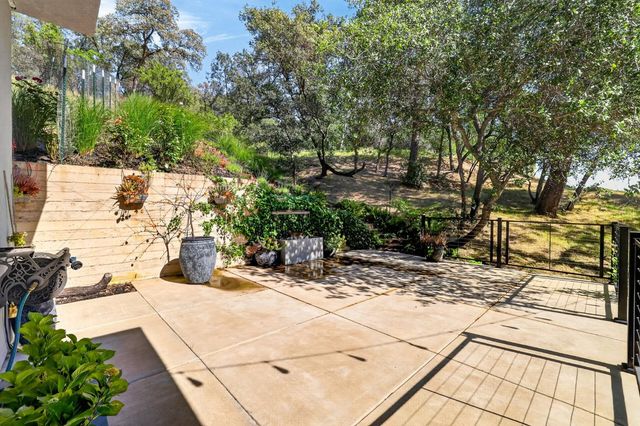 9623 Tunnel St, Newcastle, CA 95658