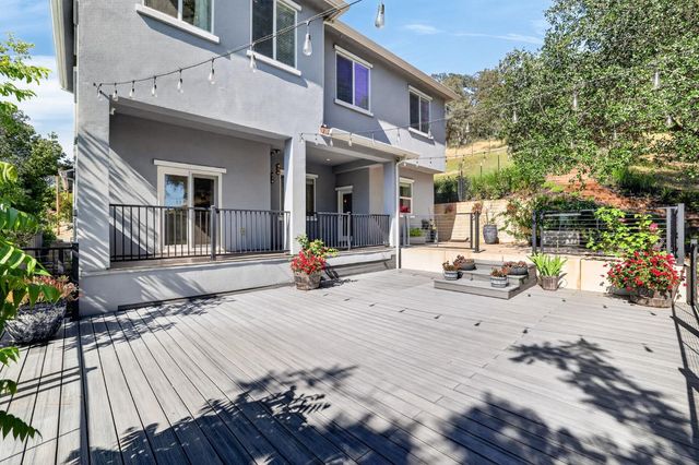 9623 Tunnel St, Newcastle, CA 95658