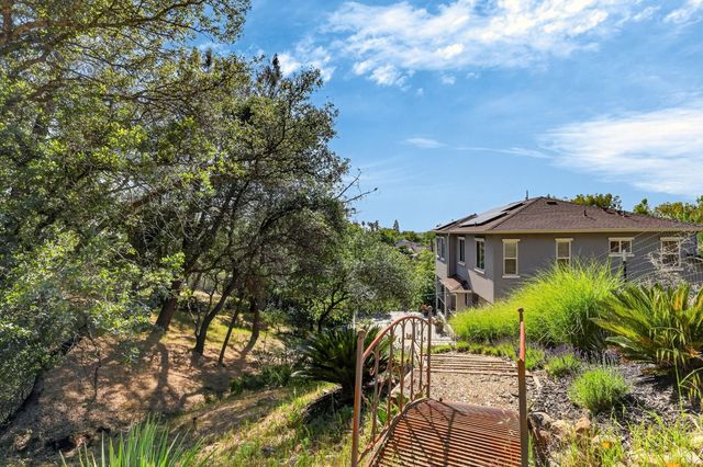 9623 Tunnel St, Newcastle, CA 95658