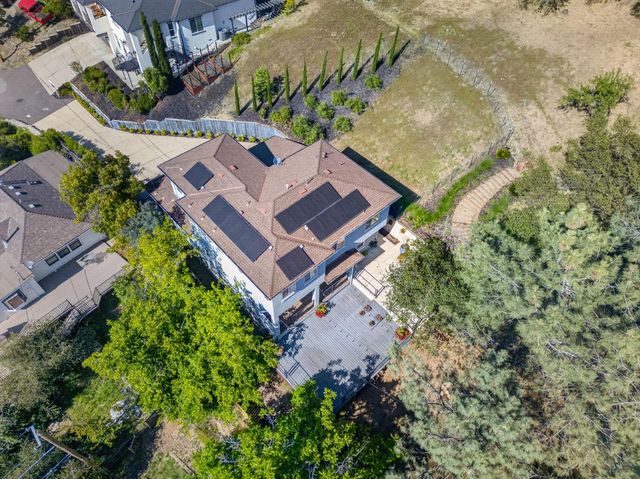 9623 Tunnel St, Newcastle, CA 95658