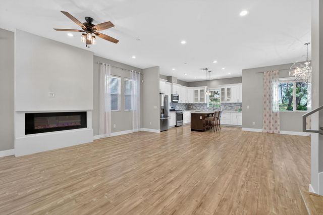 9623 Tunnel St, Newcastle, CA 95658
