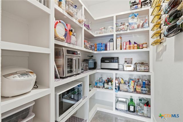 5721 Dry Comal Drive, New Braunfels, TX 78132