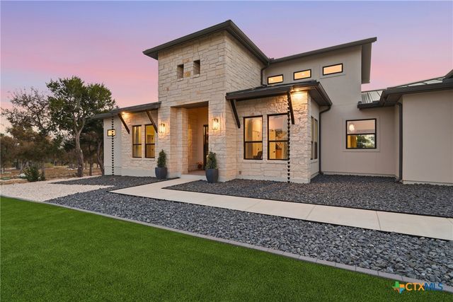 5721 Dry Comal Drive, New Braunfels, TX 78132