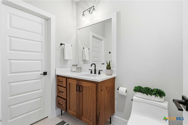 5721 Dry Comal Drive, New Braunfels, TX 78132