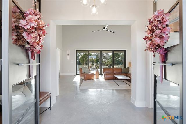 5721 Dry Comal Drive, New Braunfels, TX 78132