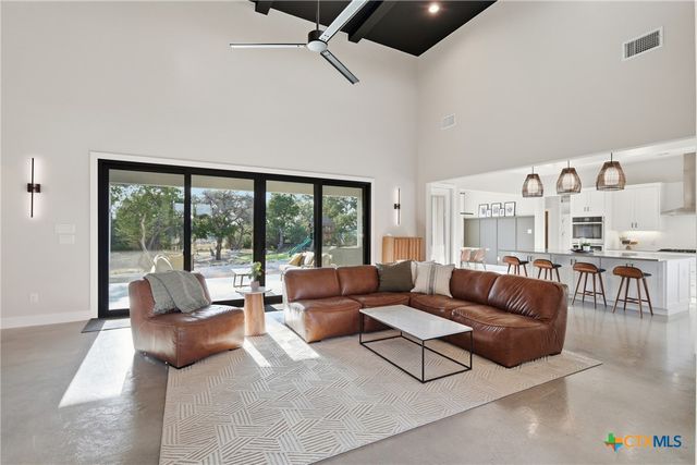 5721 Dry Comal Drive, New Braunfels, TX 78132