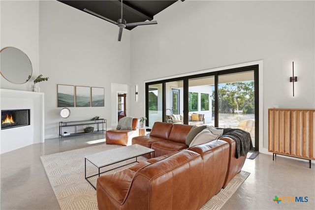 5721 Dry Comal Drive, New Braunfels, TX 78132