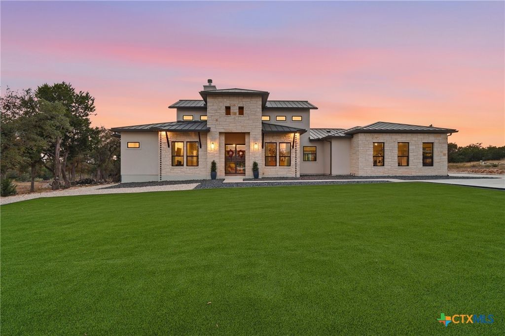 5721 Dry Comal Drive, New Braunfels, TX 78132