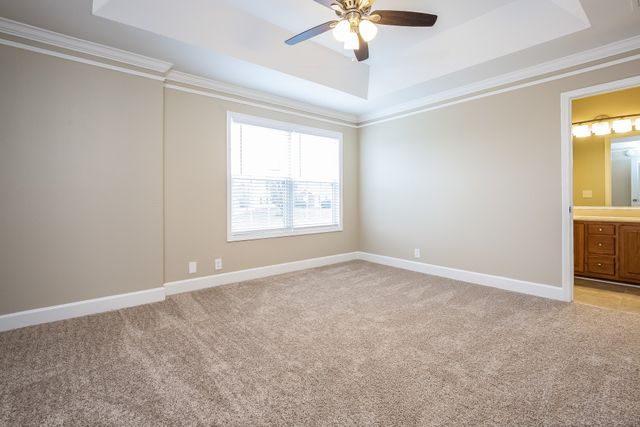 915 Lavergne Ln, La Vergne, TN 37086