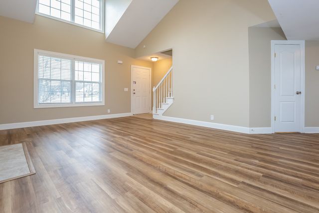 915 Lavergne Ln, La Vergne, TN 37086