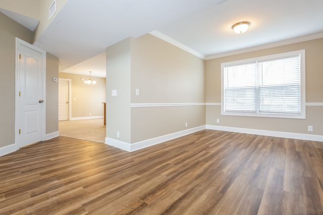 915 Lavergne Ln, La Vergne, TN 37086