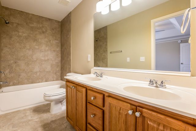 915 Lavergne Ln, La Vergne, TN 37086