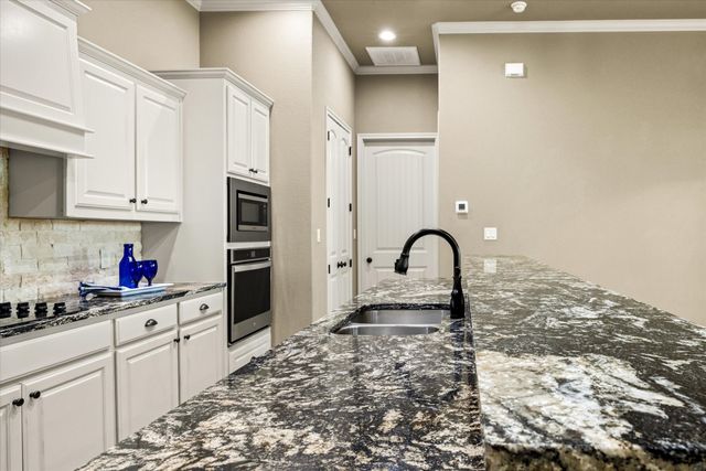 3503 Fountain Way, Granbury, TX 76049