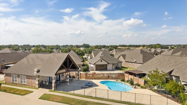 3503 Fountain Way, Granbury, TX 76049