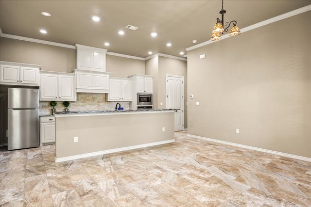 3503 Fountain Way, Granbury, TX 76049