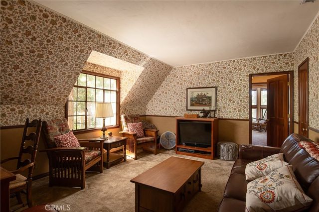 311 John Muir, Lake Arrowhead, CA 92352