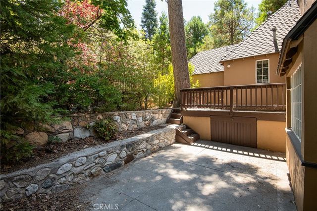 311 John Muir, Lake Arrowhead, CA 92352