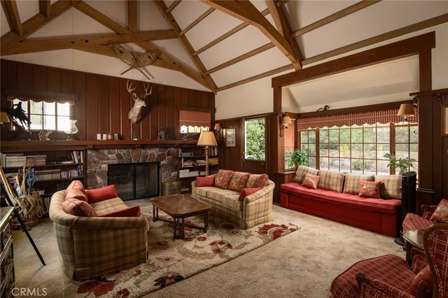 311 John Muir, Lake Arrowhead, CA 92352
