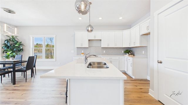 7315 Atwater Drive 29, Norton Shores, MI 49456