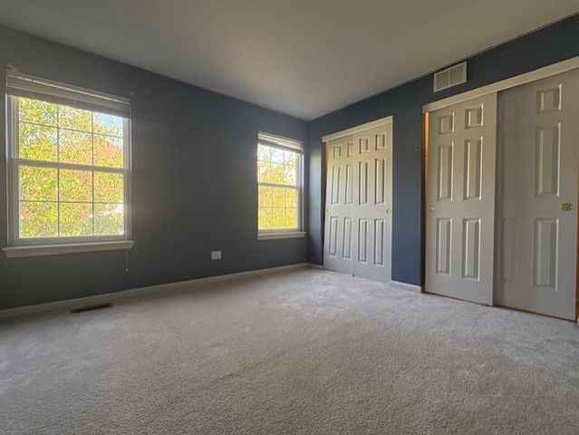 4827 W Pebble Beach Drive, Wadsworth, IL 60083