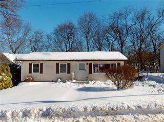 135 Thomas Ave, City Of But Se, PA 16001