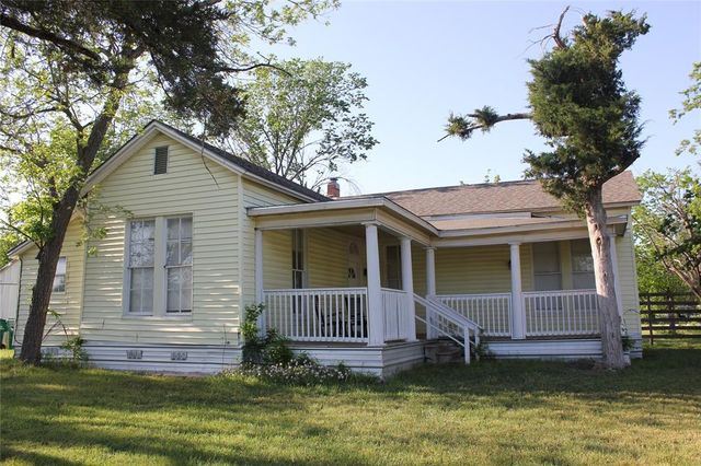 401 Shaw ST, Taylor, TX 76574