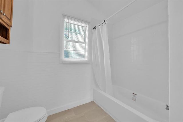 401 Shaw ST, Taylor, TX 76574