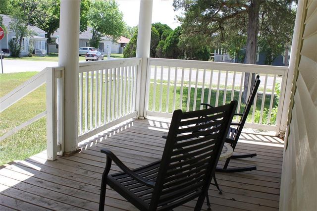 401 Shaw ST, Taylor, TX 76574