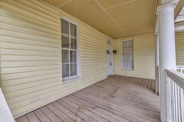 401 Shaw ST, Taylor, TX 76574