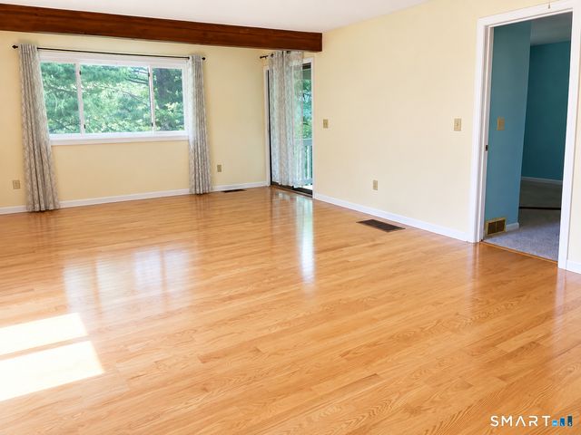 501 Summer Hill Drive 501, South Windsor, CT 06074