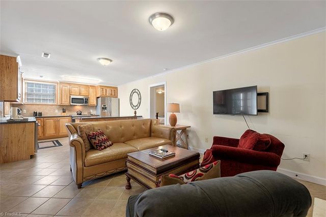 3770 Will Scarlet Road, Winston-salem, NC 27104