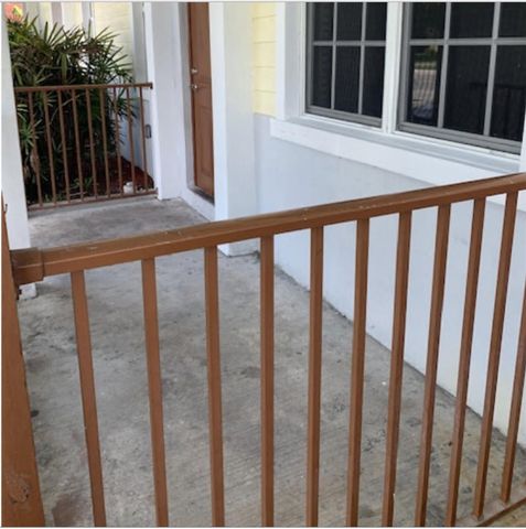 2221 NW 64th Avenue, Sunrise, FL 33313