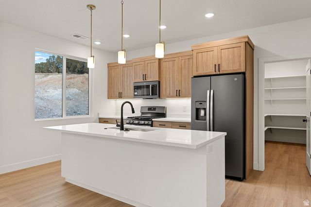 3318 W SUN CIR, Cedar City, UT 84720