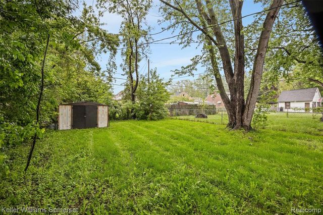 7067 Studebaker Avenue, Warren, MI 48091
