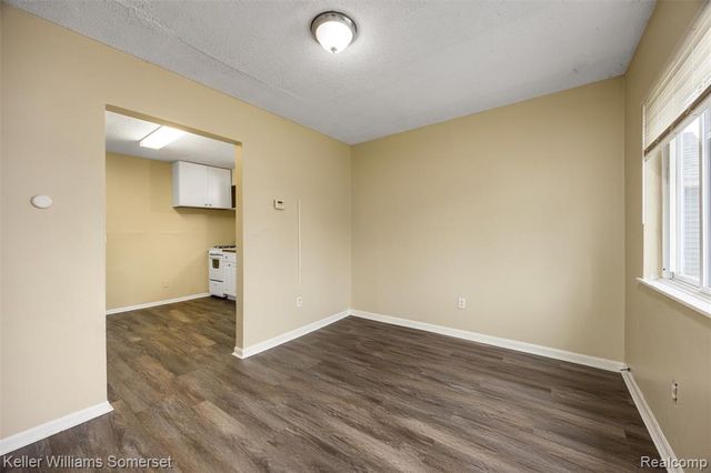 7067 Studebaker Avenue, Warren, MI 48091
