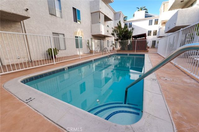 1422 Rock Glen 309, Glendale, CA 91205